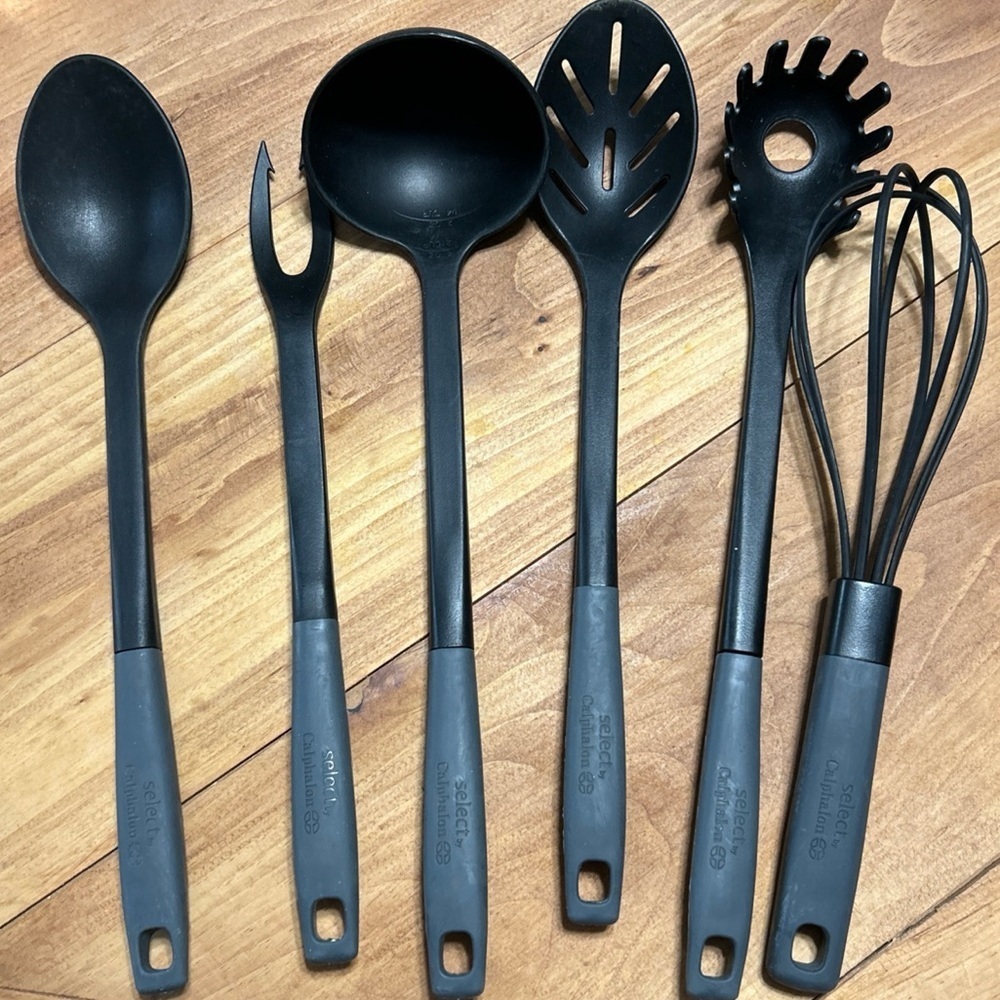Caphalan Black and Gray Utensil Collection